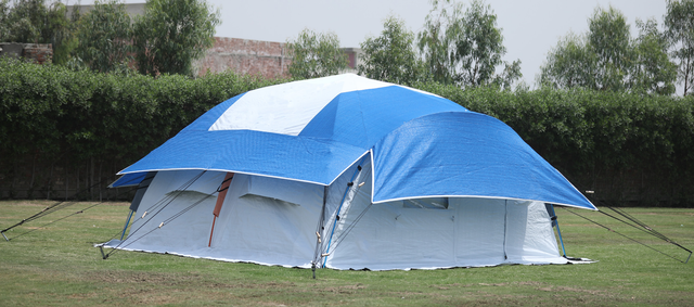 Self-Standing Family Tent